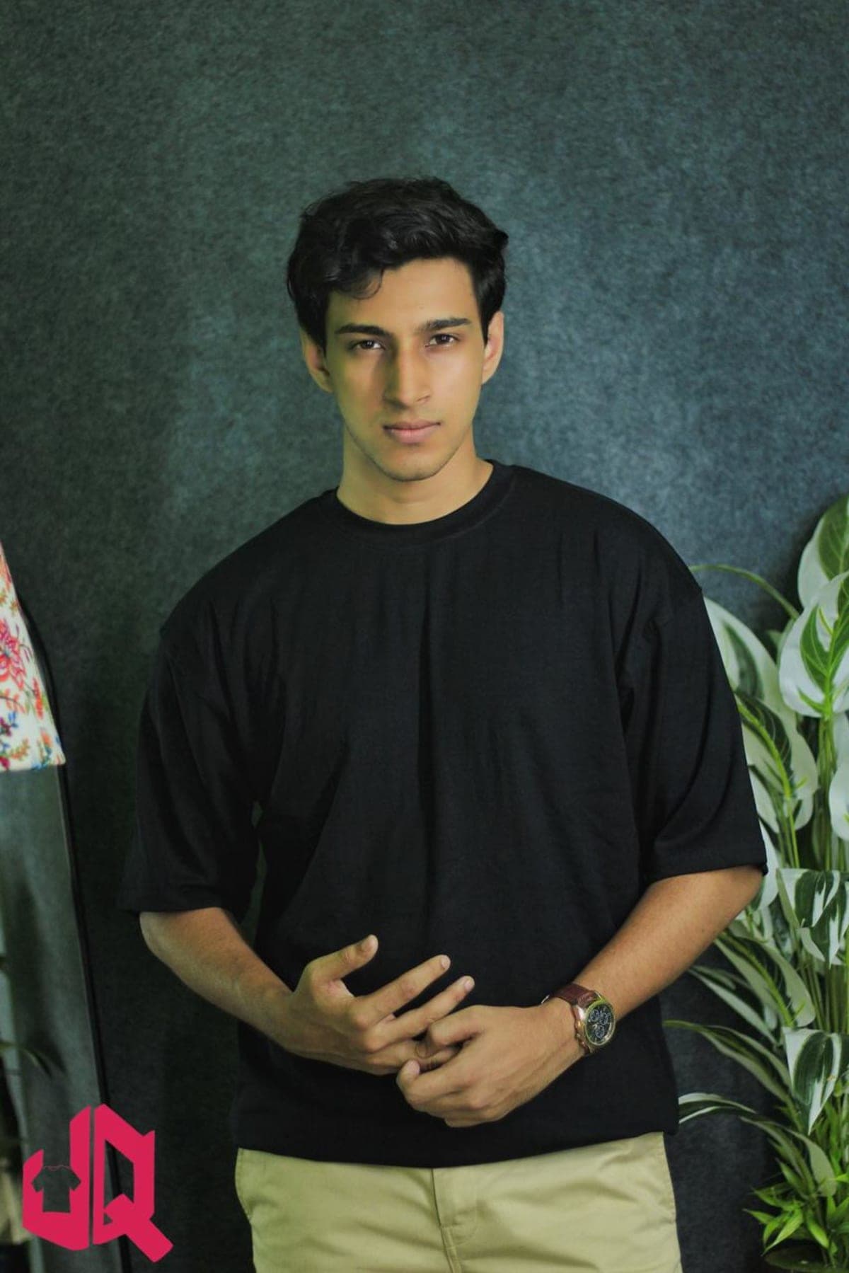Solid Drop shoulder T-shirt -Black